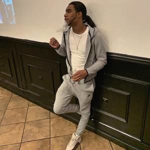 Meet your Posher, Jamie